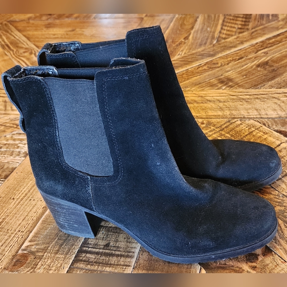 Sam Edelman | Black Hanley Suede Chelsea Boot Size 9